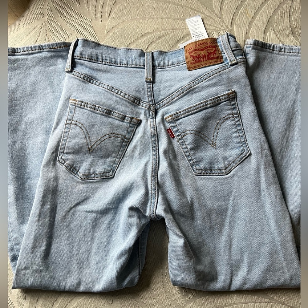 Levi's Light Wash Jeans
